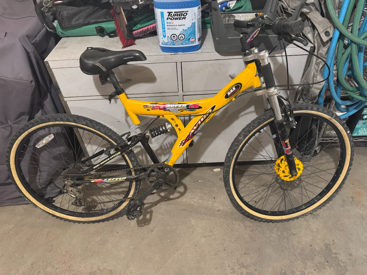 Men’s Full Suspension Mountain Bike. AS IS