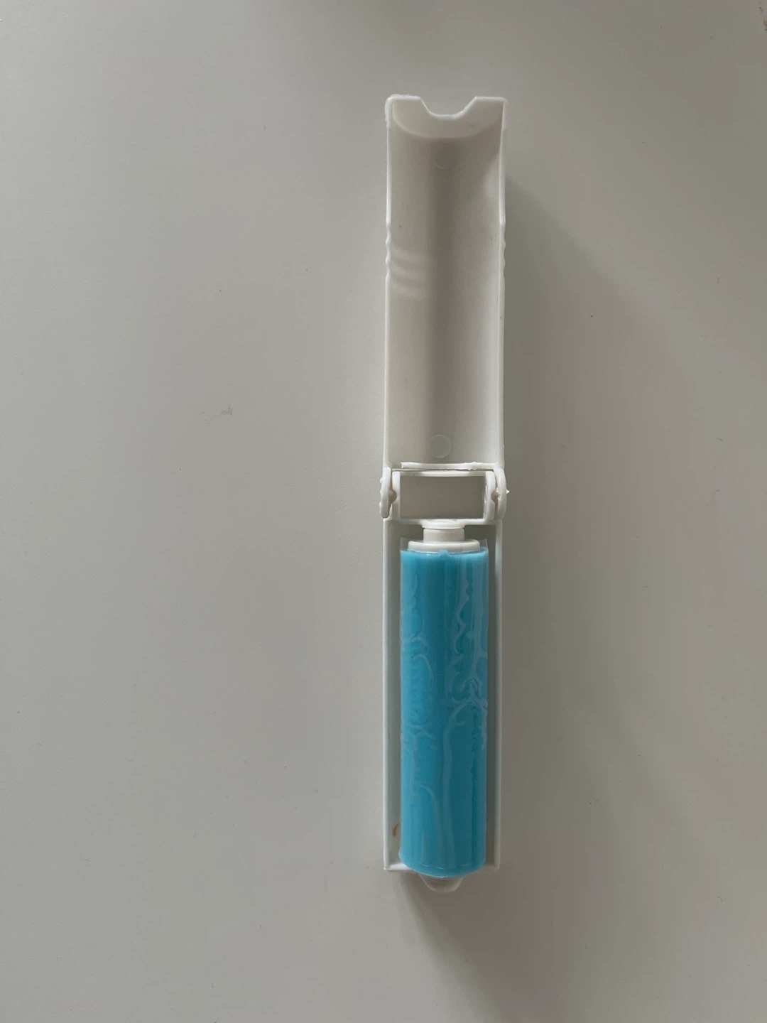 Portable Mini Lint Roller 🏈 - photo 2