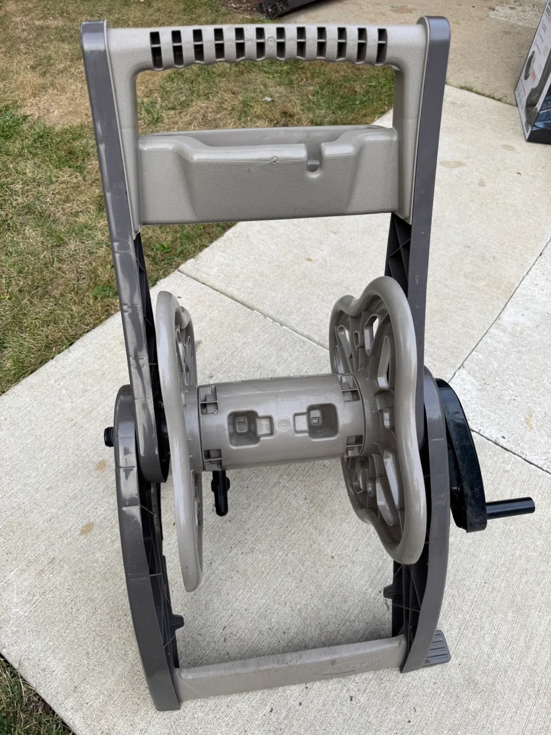Suncast Hose Reel Cart