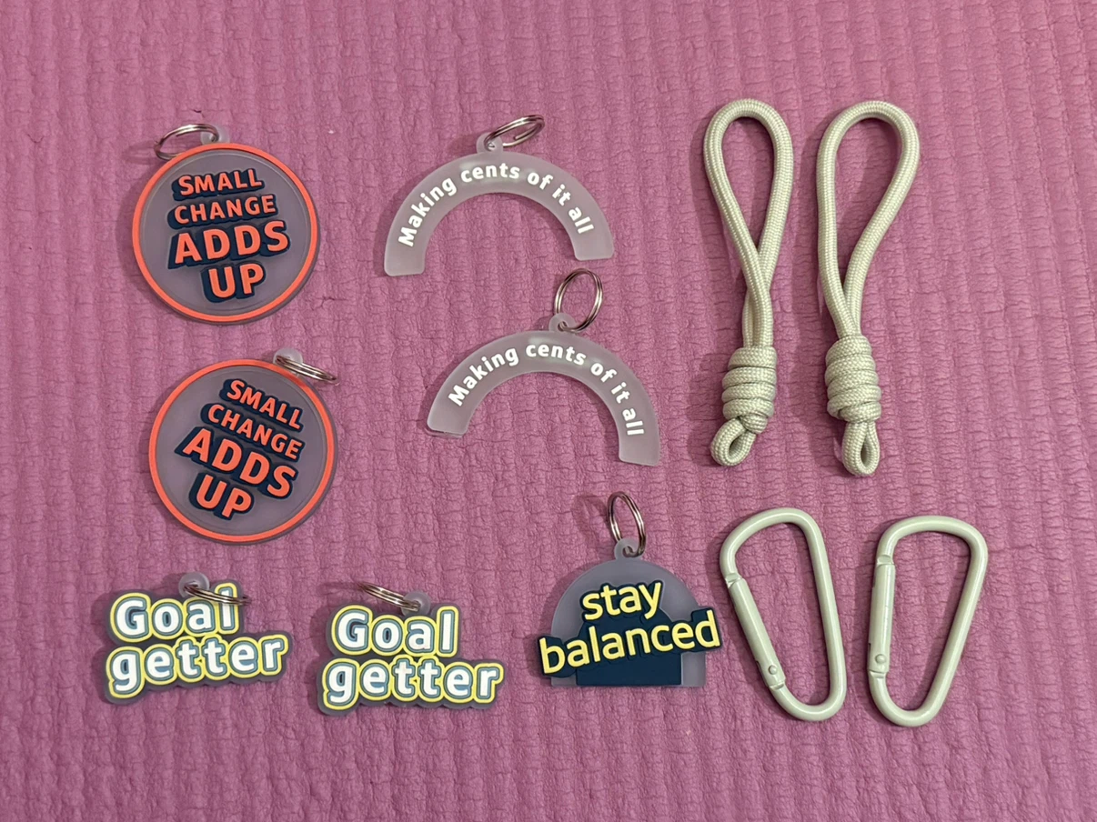 NEW✨🏈Set of 9 Assorted Motivational Keychains and Clips