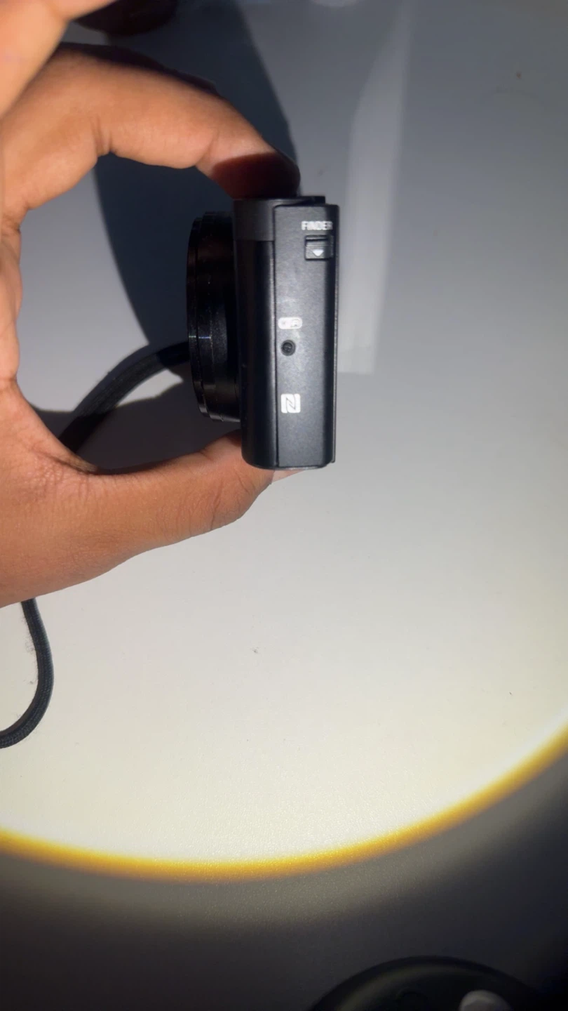 Sony Cyber-shot DSC-HX80 Digital Camera - photo 5