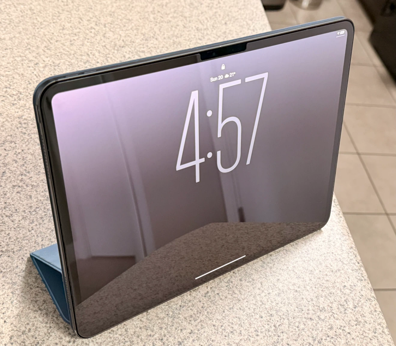 Apple iPad Pro 13” (M4, Wi-Fi, 256GB) - Like New