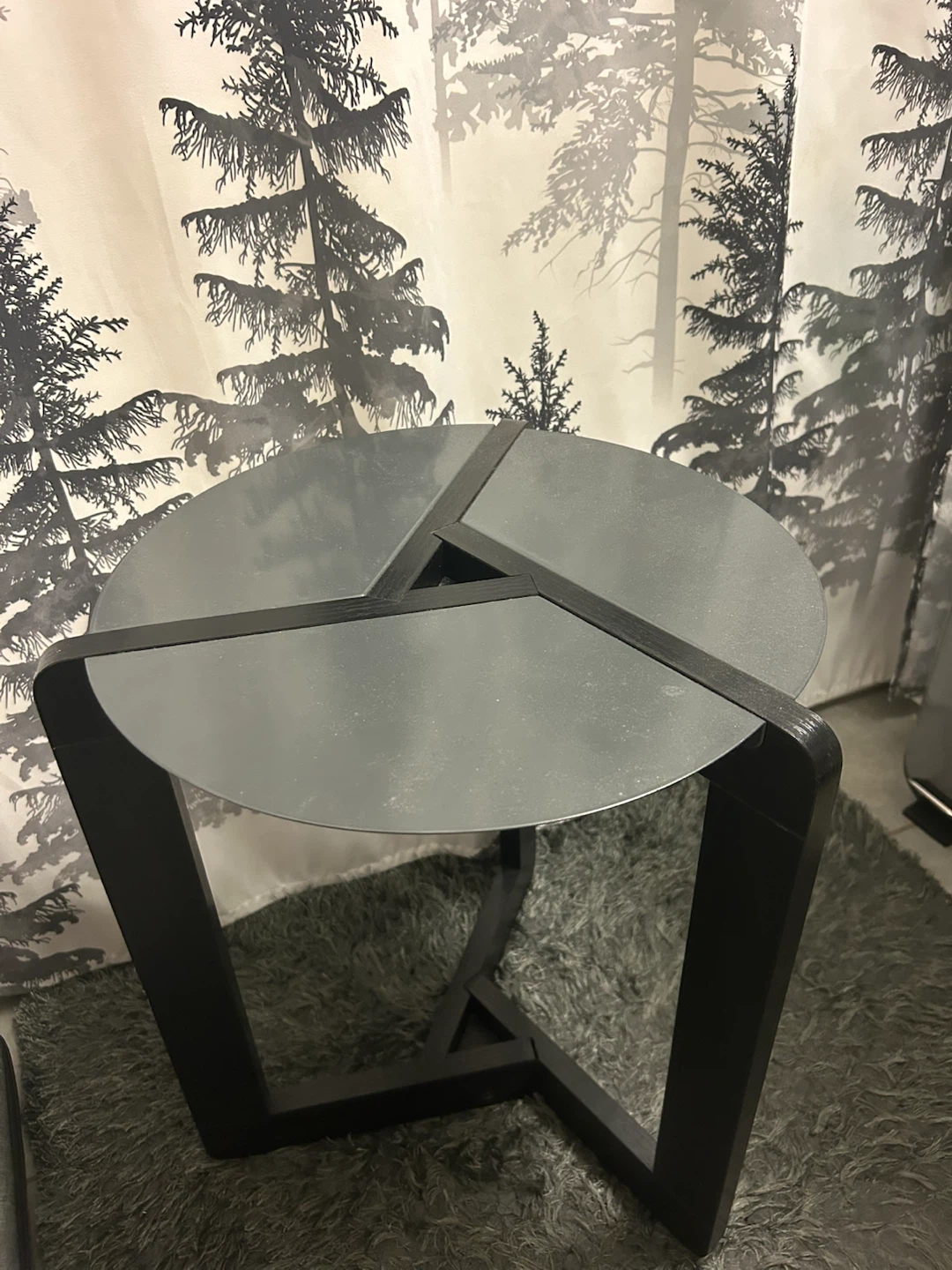 Modern Round Side Table with Geometric Metal Base 🏈 - photo 2