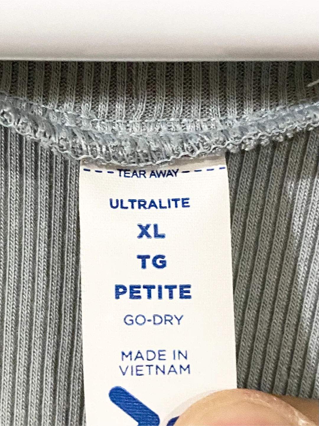 Old Navy Ultralite Go-Dry Shrugs - Size XL Petite - photo 4