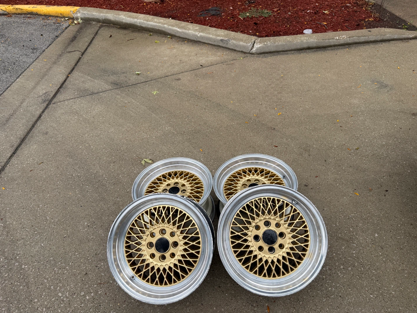 Set of 4 Gold Mesh Wheels - photo 3