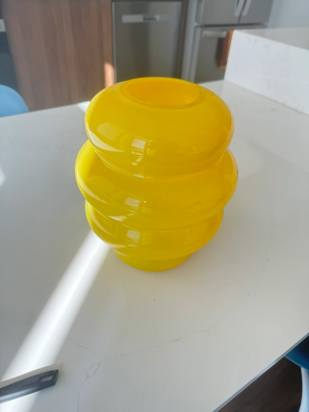 Yellow Glass Vase - photo 3