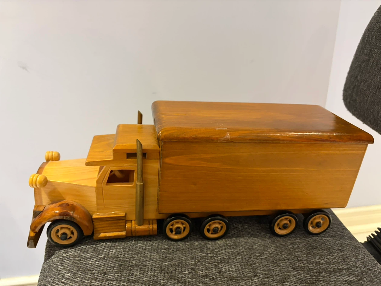 Wooden Toy Truck Storage Container 🏈