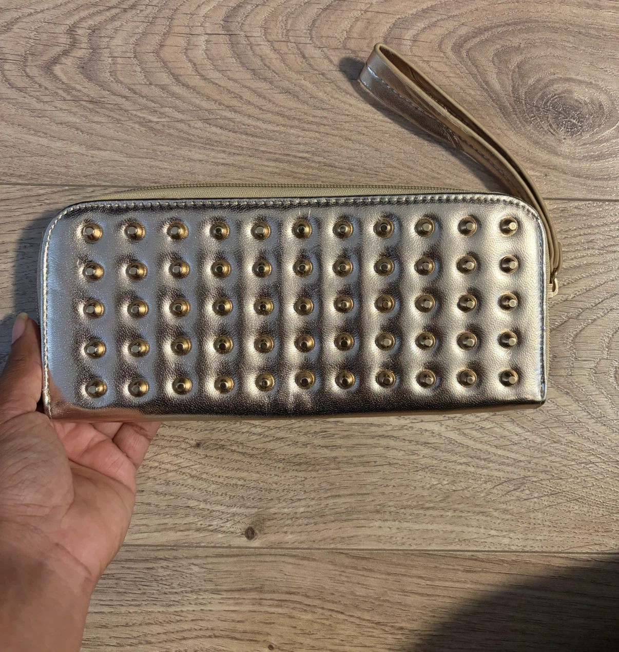 90’s wristlet/clutch