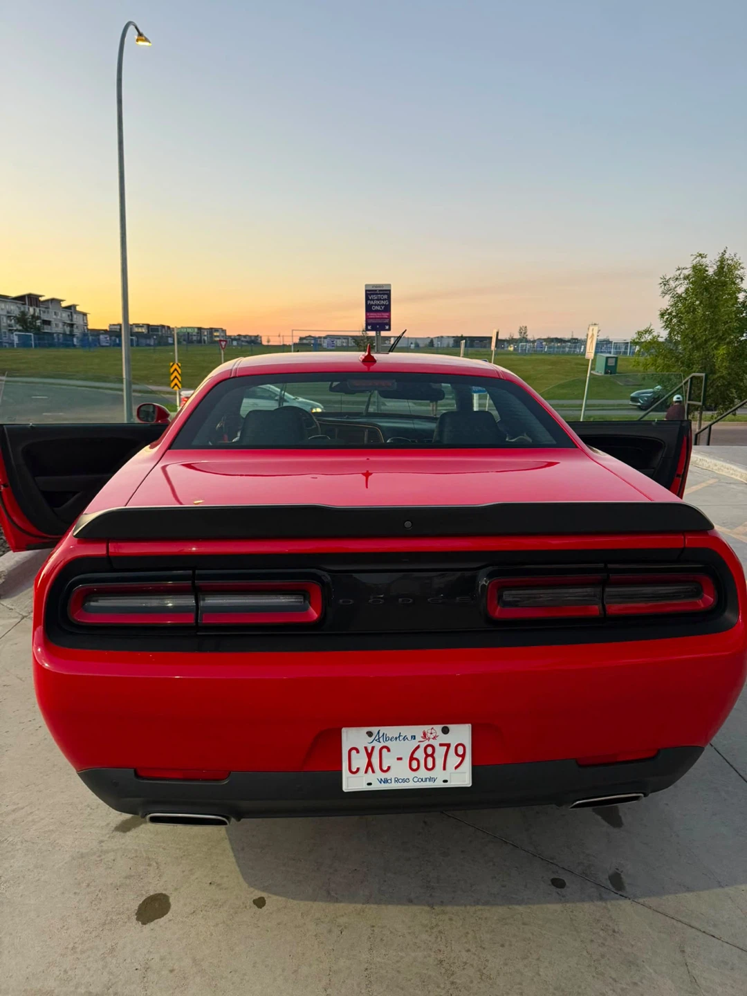 Dodge Challenger - photo 2