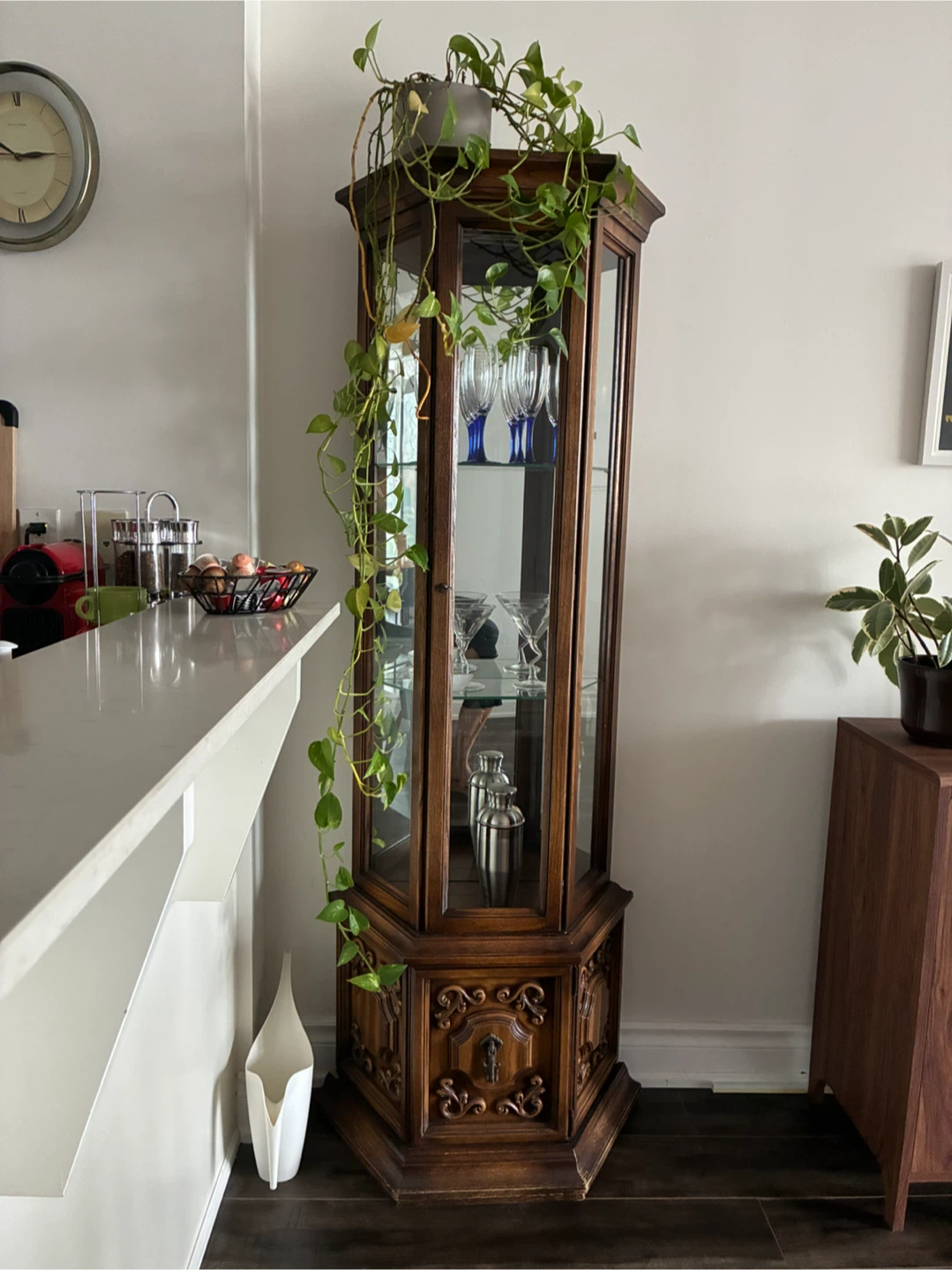 MOVING SALE 🌟 Vintage Octagonal Wood Corner Curio Cabinet