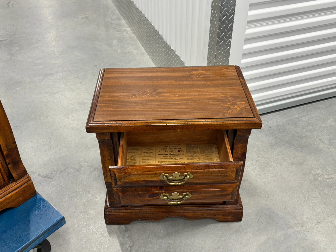 Vintage Wooden Dresser and Nightstand Set - photo 4
