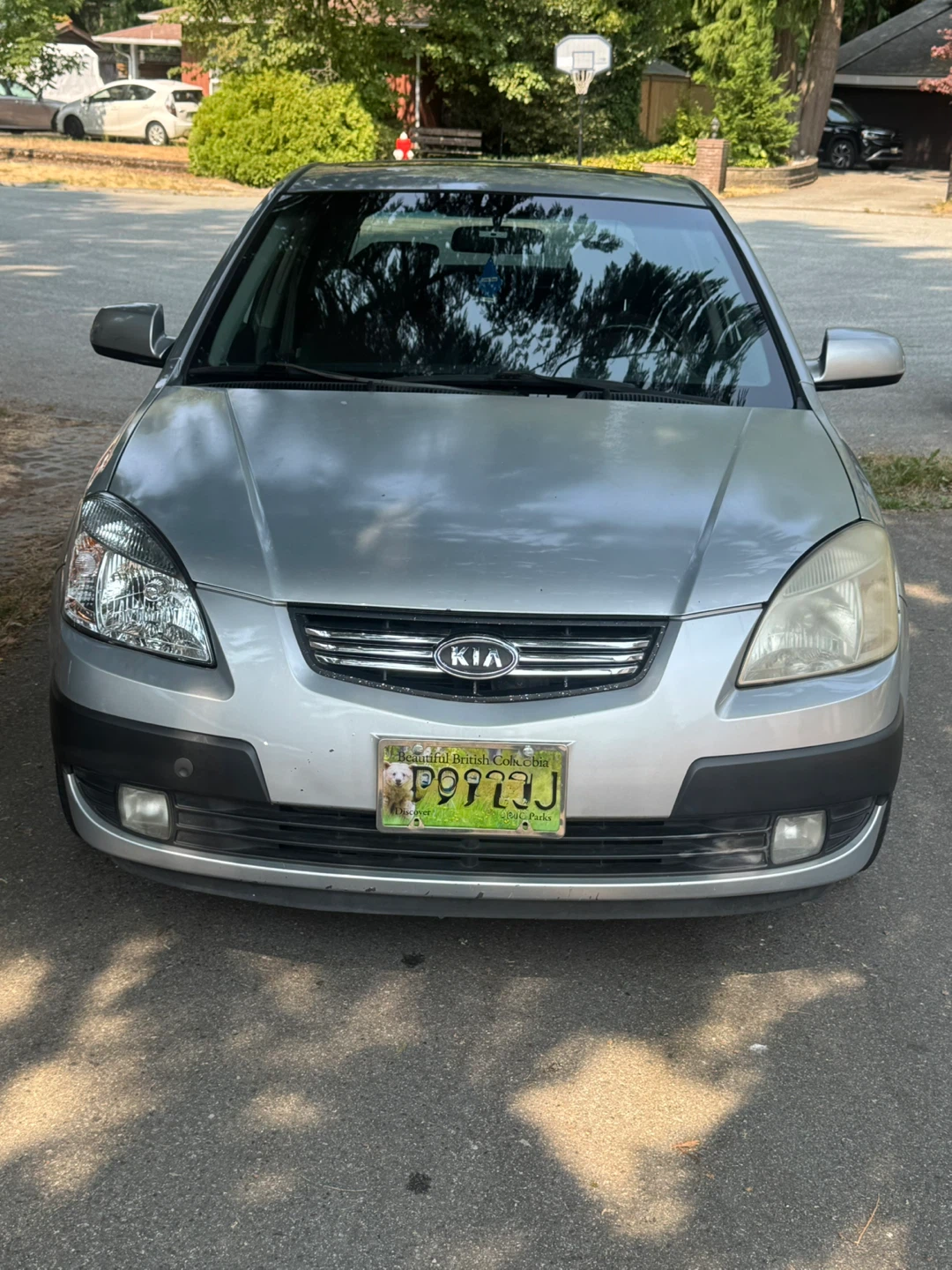 Silver Kia Rio5 Hatchback