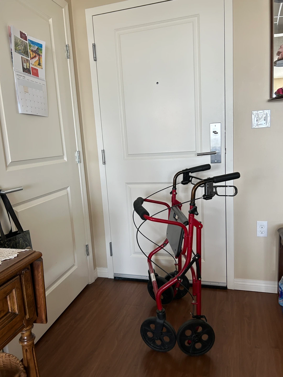 Four wheel walker - photo 3