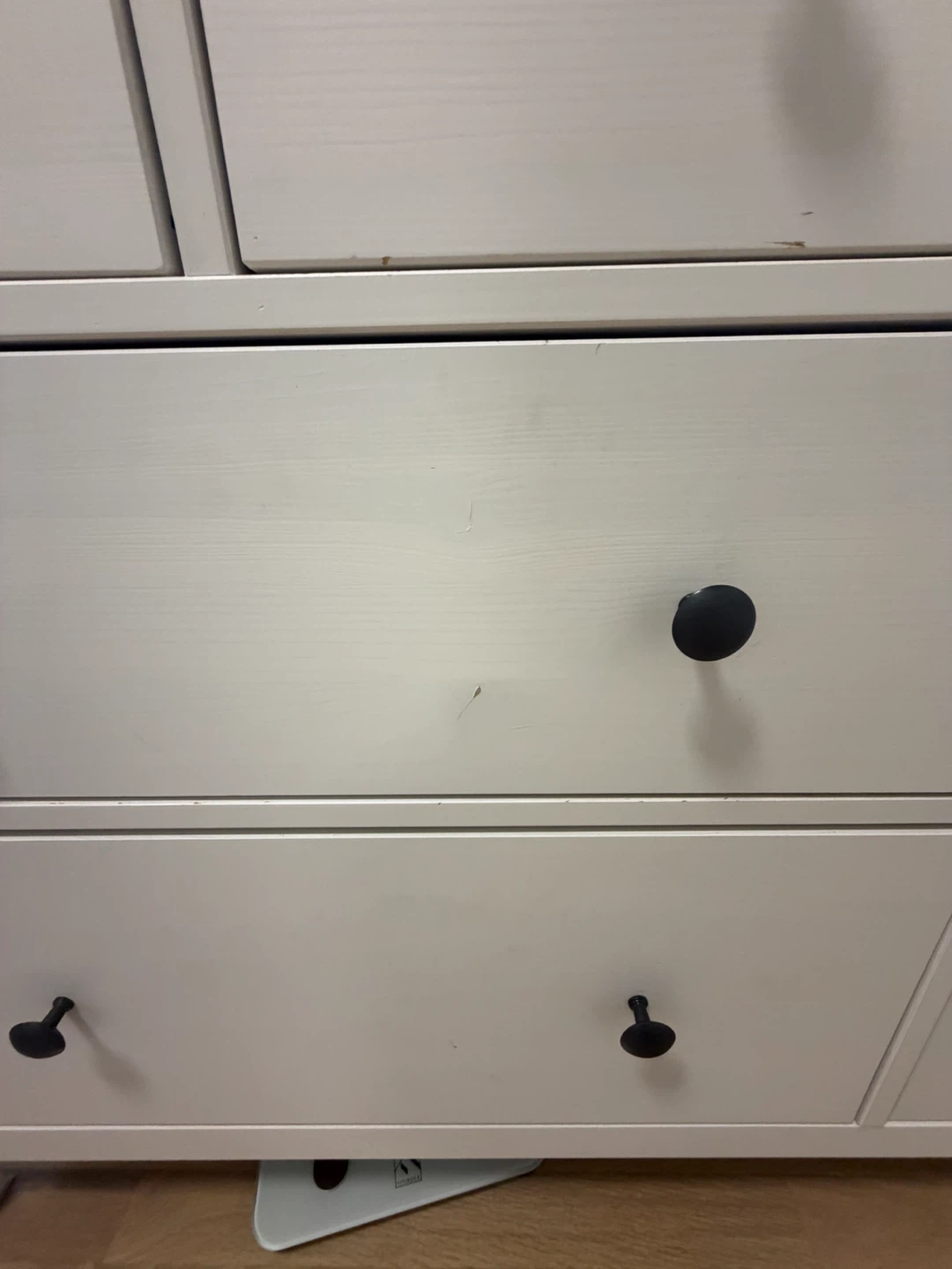 White dresser - photo 4