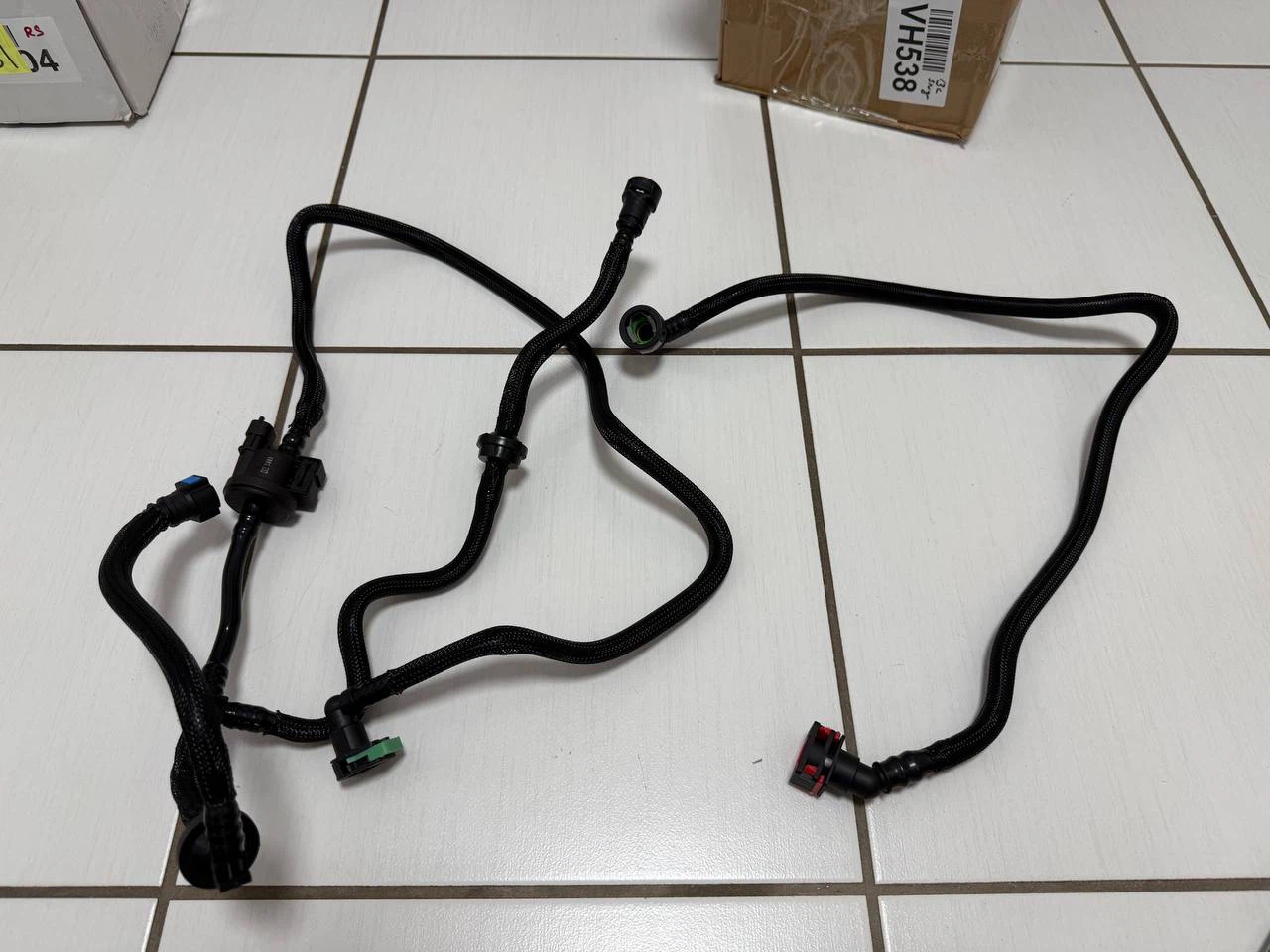 H992 — Boshu Ford Escape 2.0L EcoBoost Vapor Canister P - photo 3