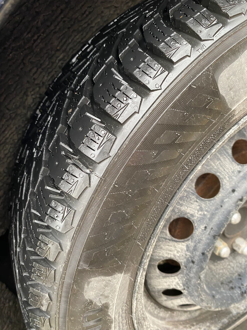 4 Winter Tires on rims (size 15) - photo 2