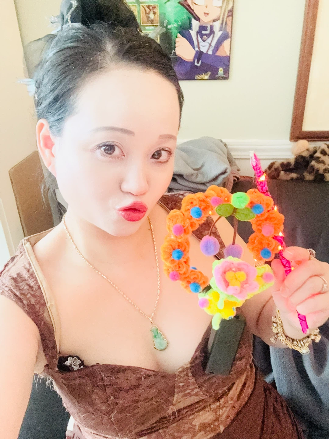 Light-up Craft Pom-pom Wreath - photo 3