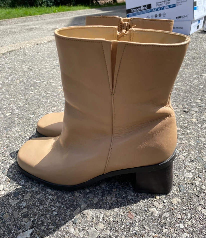 Women’s Size 7 Shoe/Boot Bundle - photo 4
