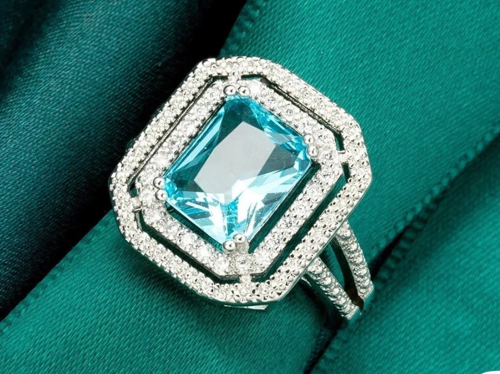4.00Ct Emerald Cut ring white gold - photo 4