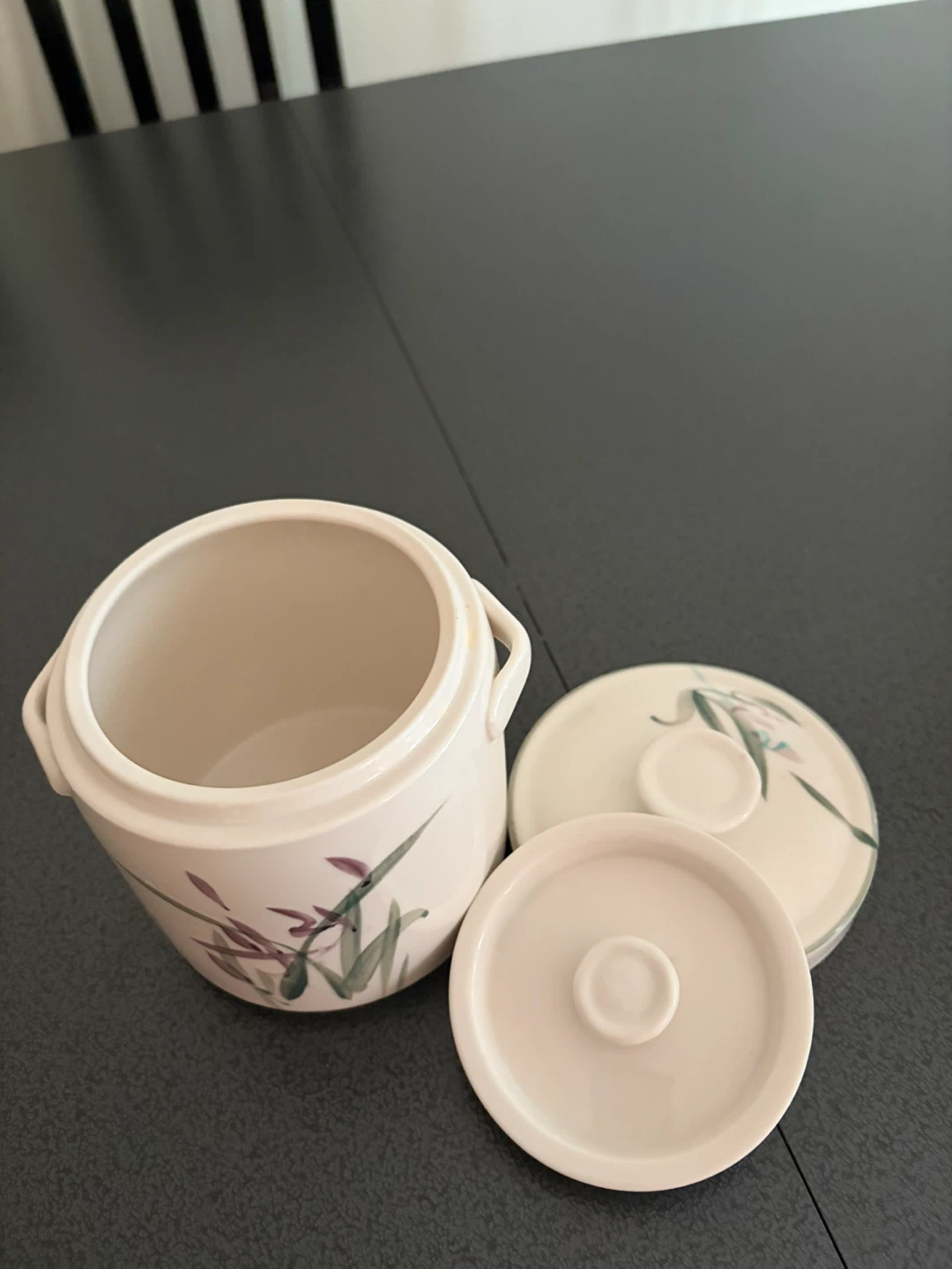 Ceramic Jar with Floral Pattern 🏈 - photo 3