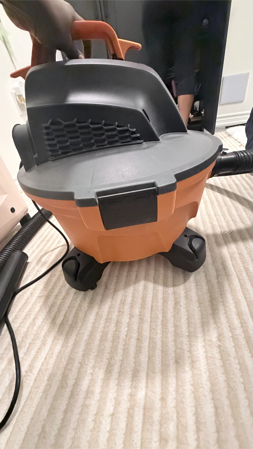 Ridgid Wet Dry Vacuum - photo 2