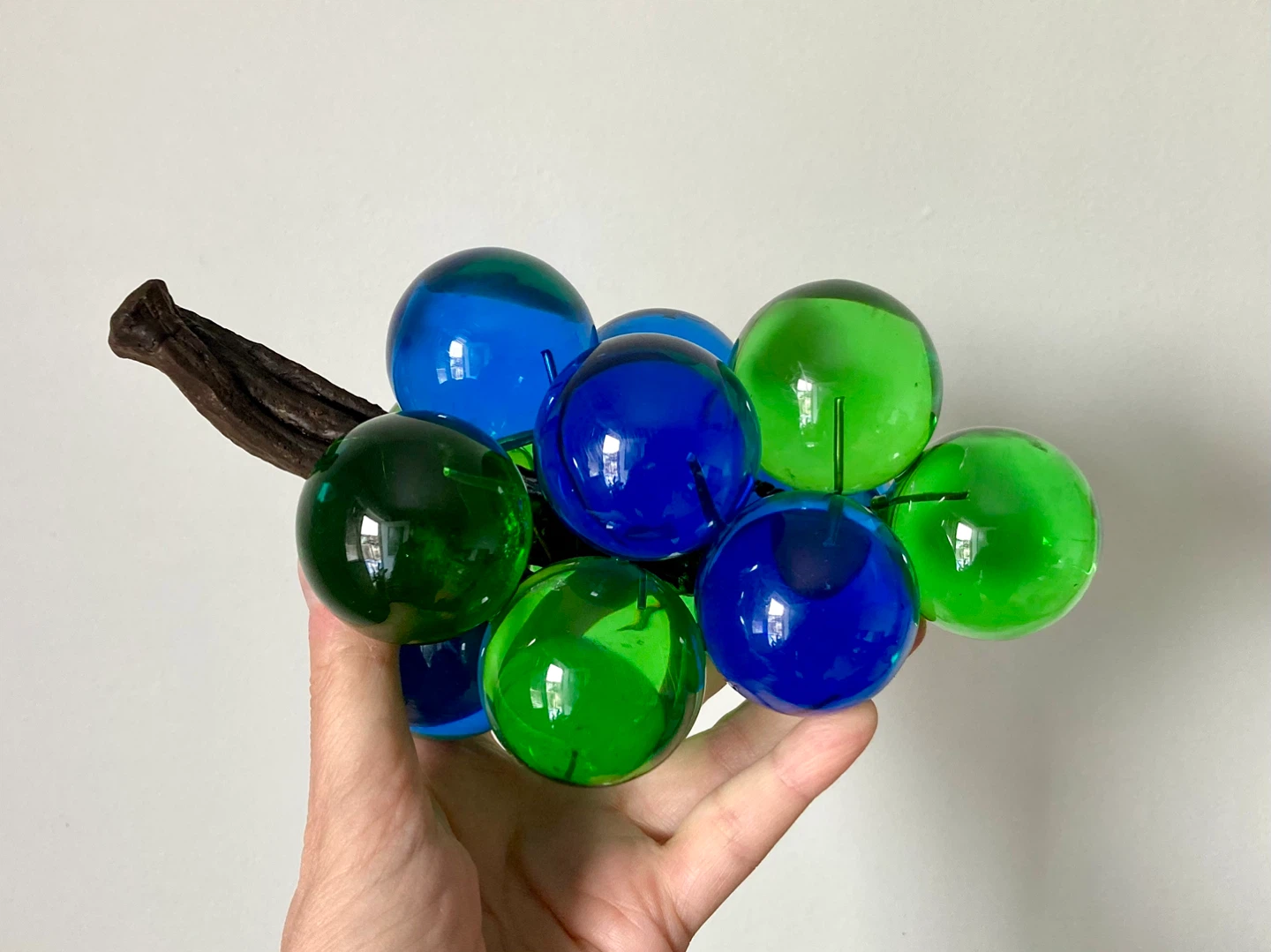Vintage Large MCM Lucite Grapes Decor – Blue & Green - photo 4