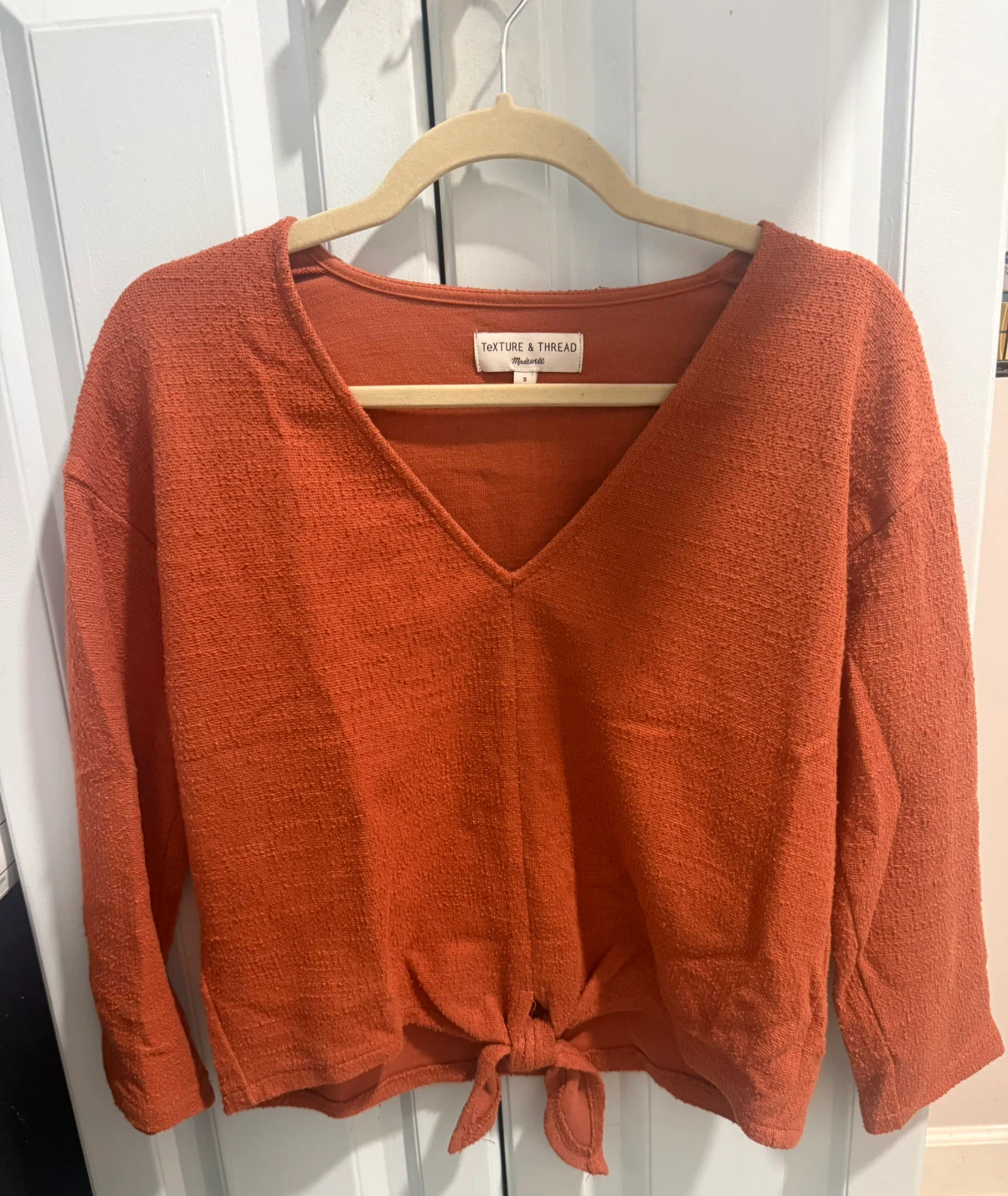 🏈Madewell Texture & Thread V-Neck Tie-Front Top