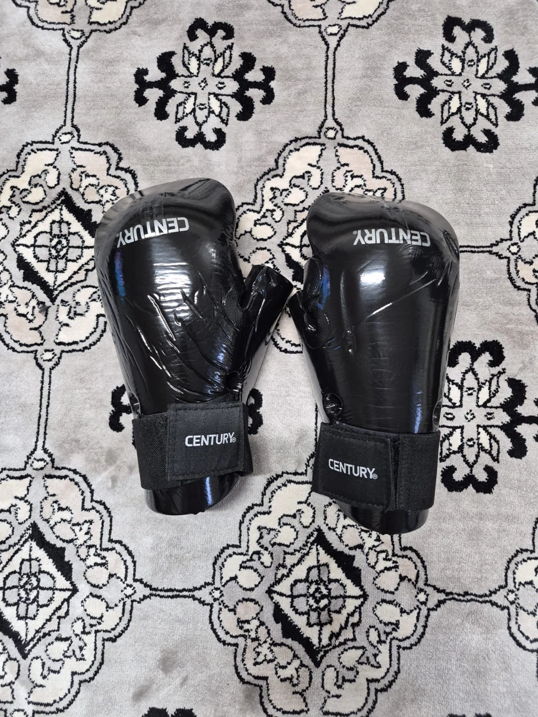 Century Martial Arts Sparring Gear Set - photo 4