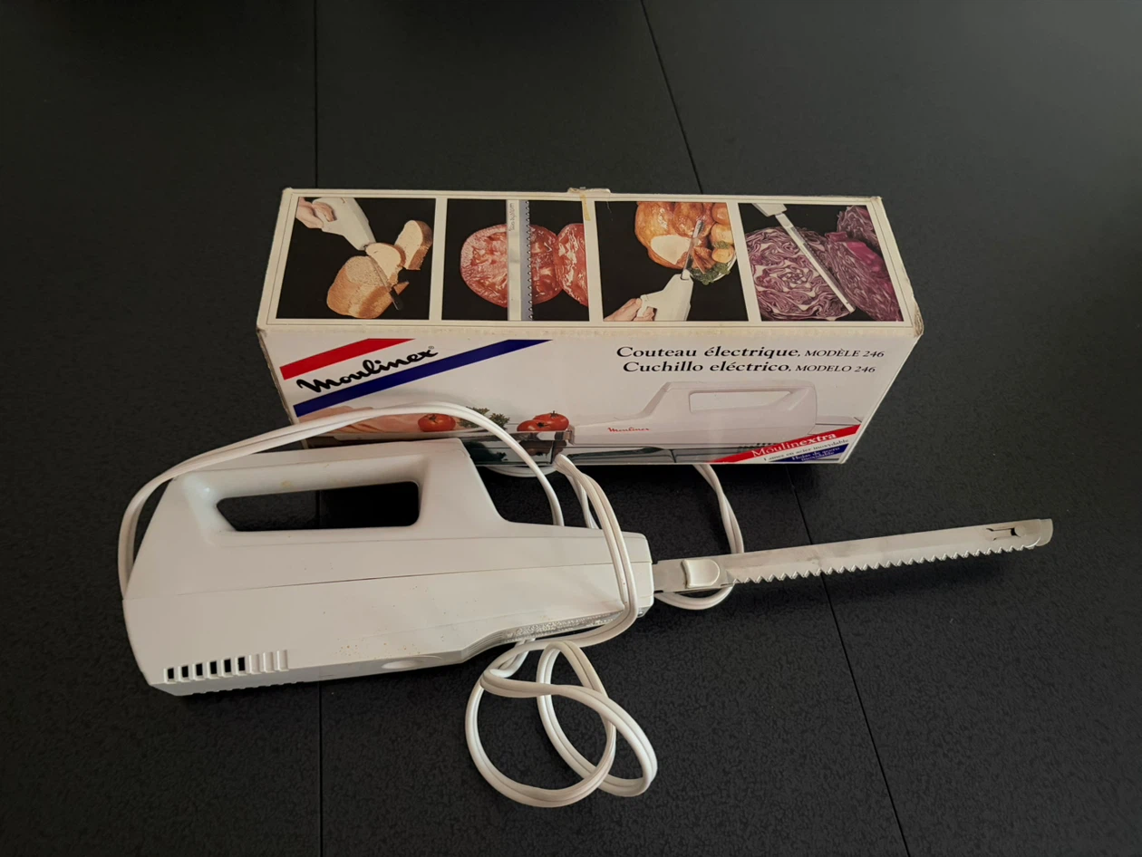 Moulinex Electric Knife Model 246 🏈