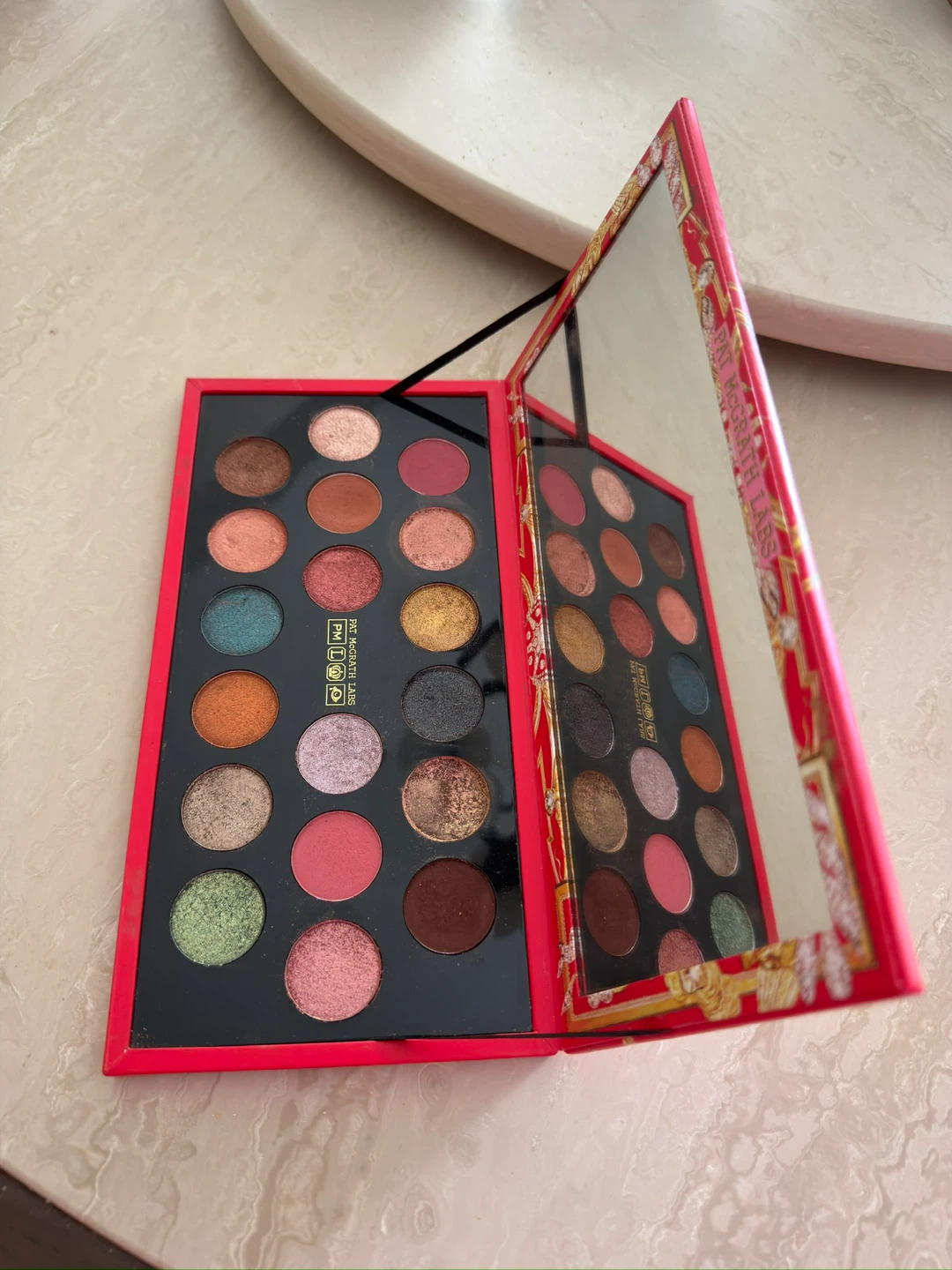 Pat McGrath Labs MTHRSHP Mega: Celestial Odyssey Palette - photo 2