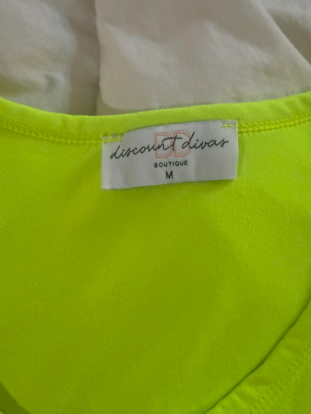 🏈 Discount Divas Boutique neon yellow tank top - photo 3