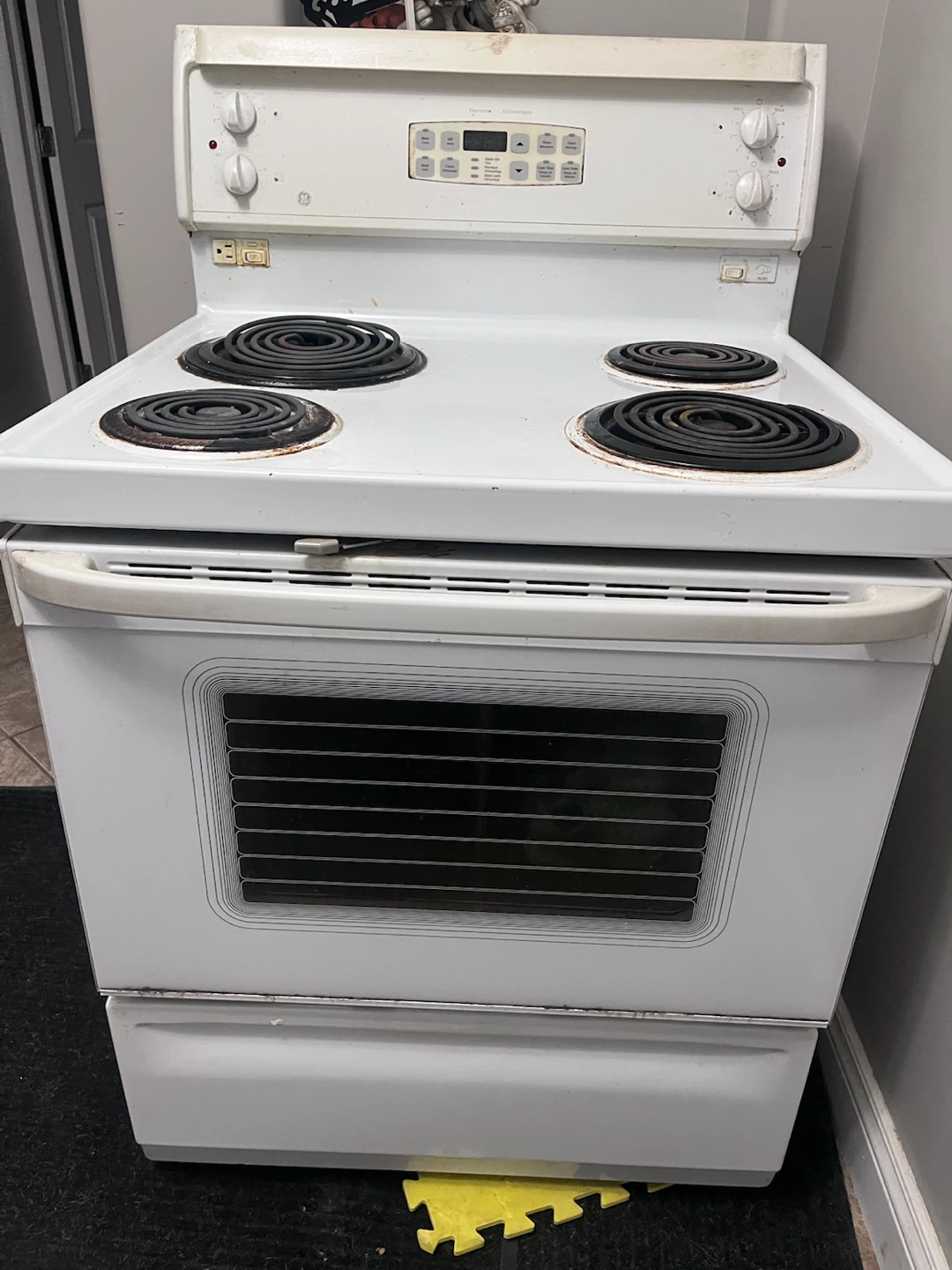 GE stove
