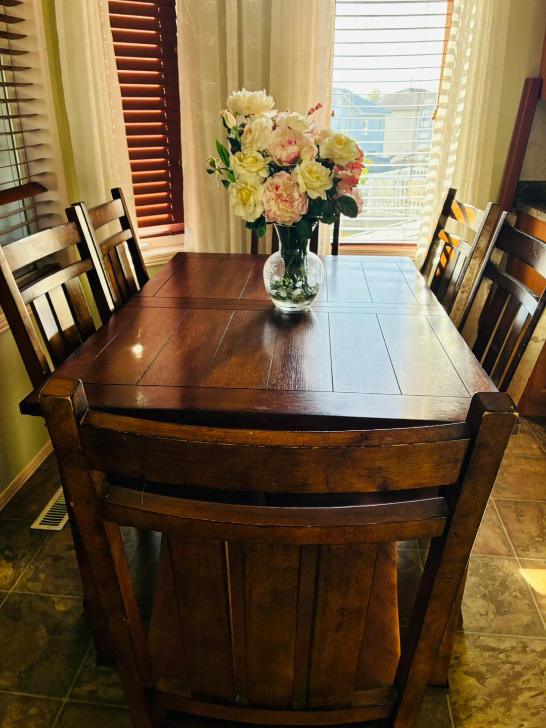 Solid Wood Dining Table and 4 Chairs - photo 2