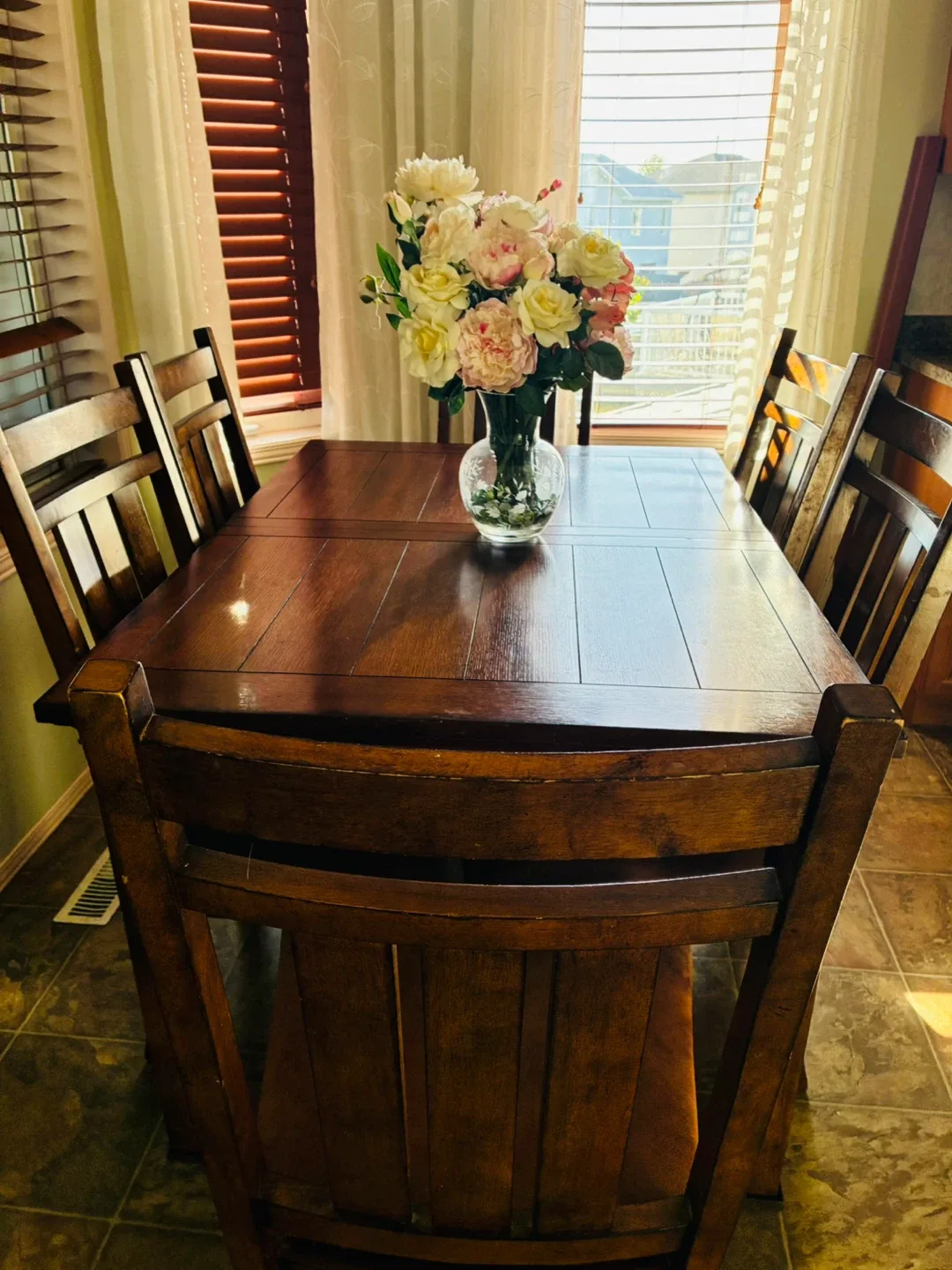 Solid Wood Dining Table and 4 Chairs - photo 2