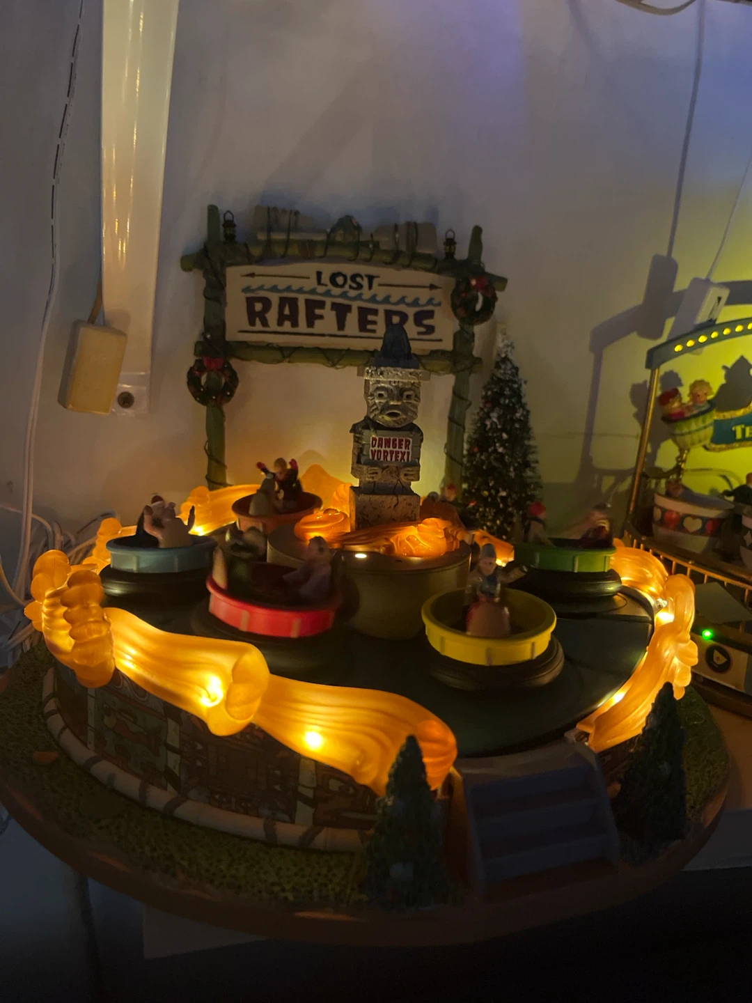 Lemax Carnival Collection Animated Rides - photo 2