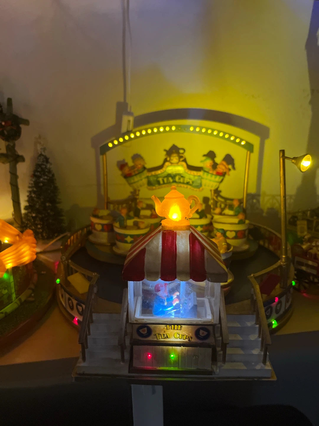 Lemax Carnival Collection Animated Rides - photo 3