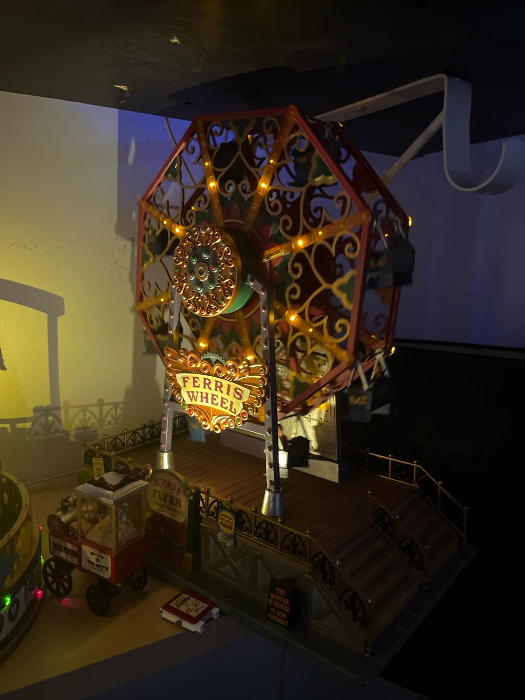 Lemax Carnival Collection Animated Rides - photo 4