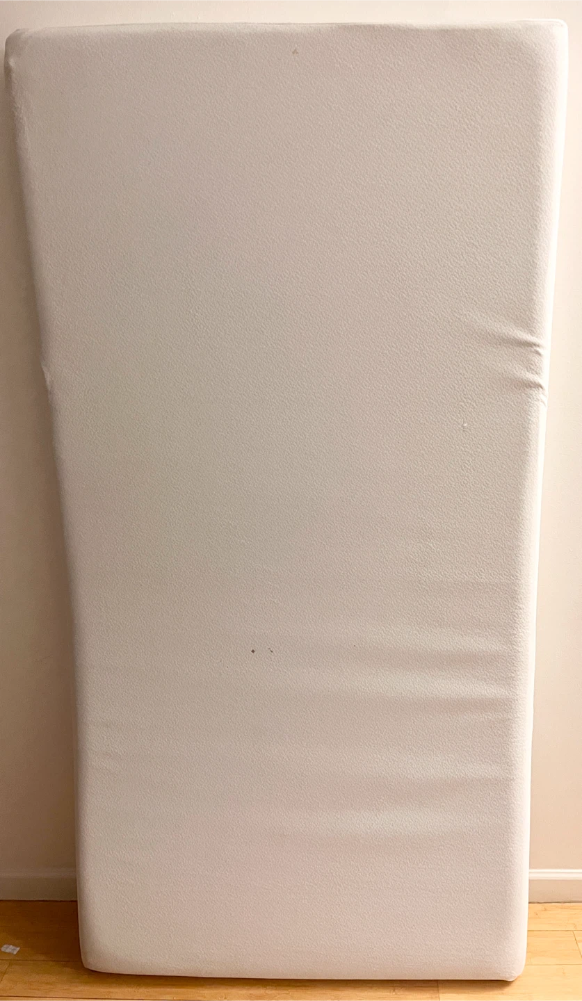 Twin-XL Memory Foam Mattress with Cover