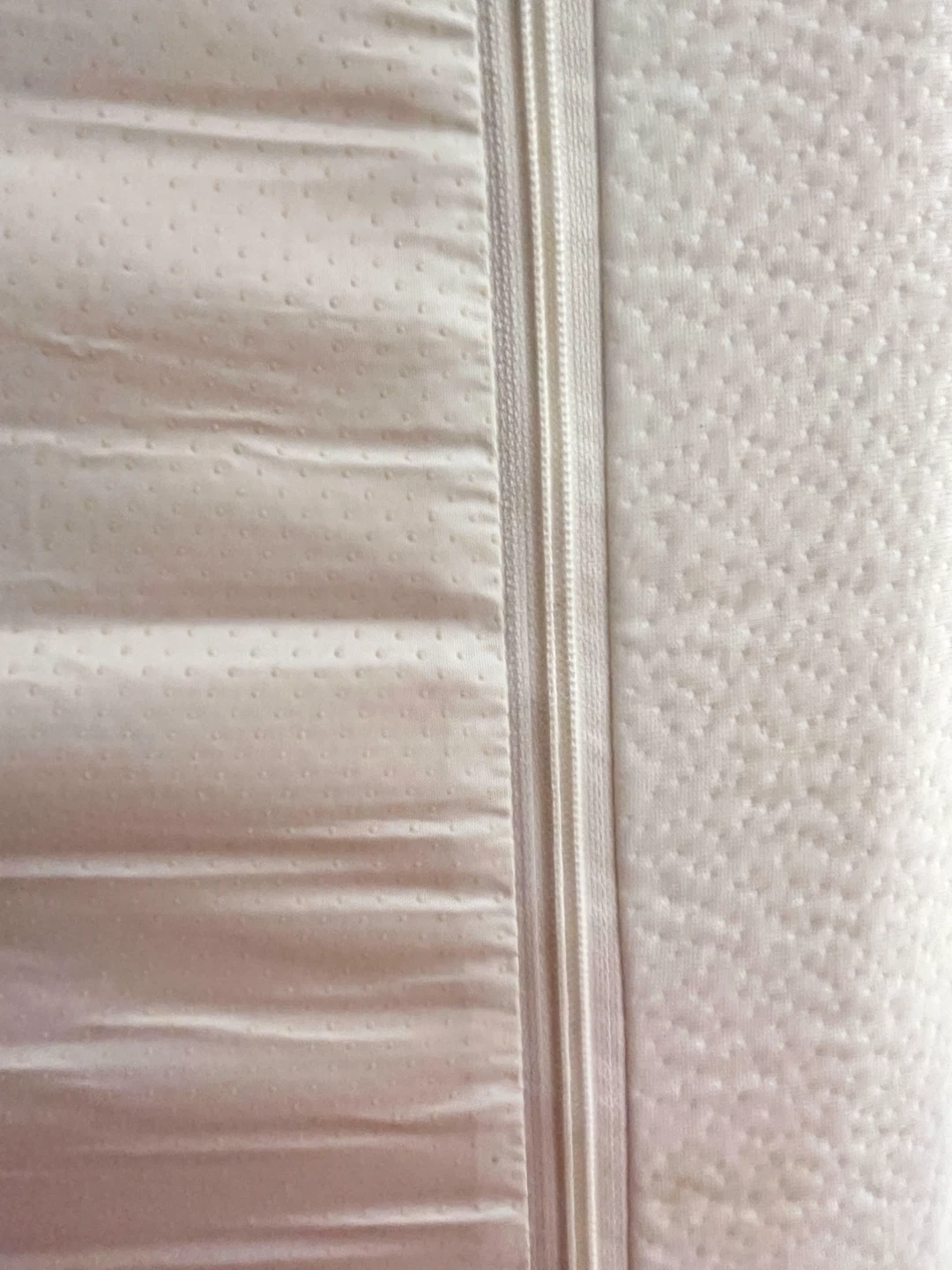 Twin-XL Memory Foam Mattress with Cover - photo 4