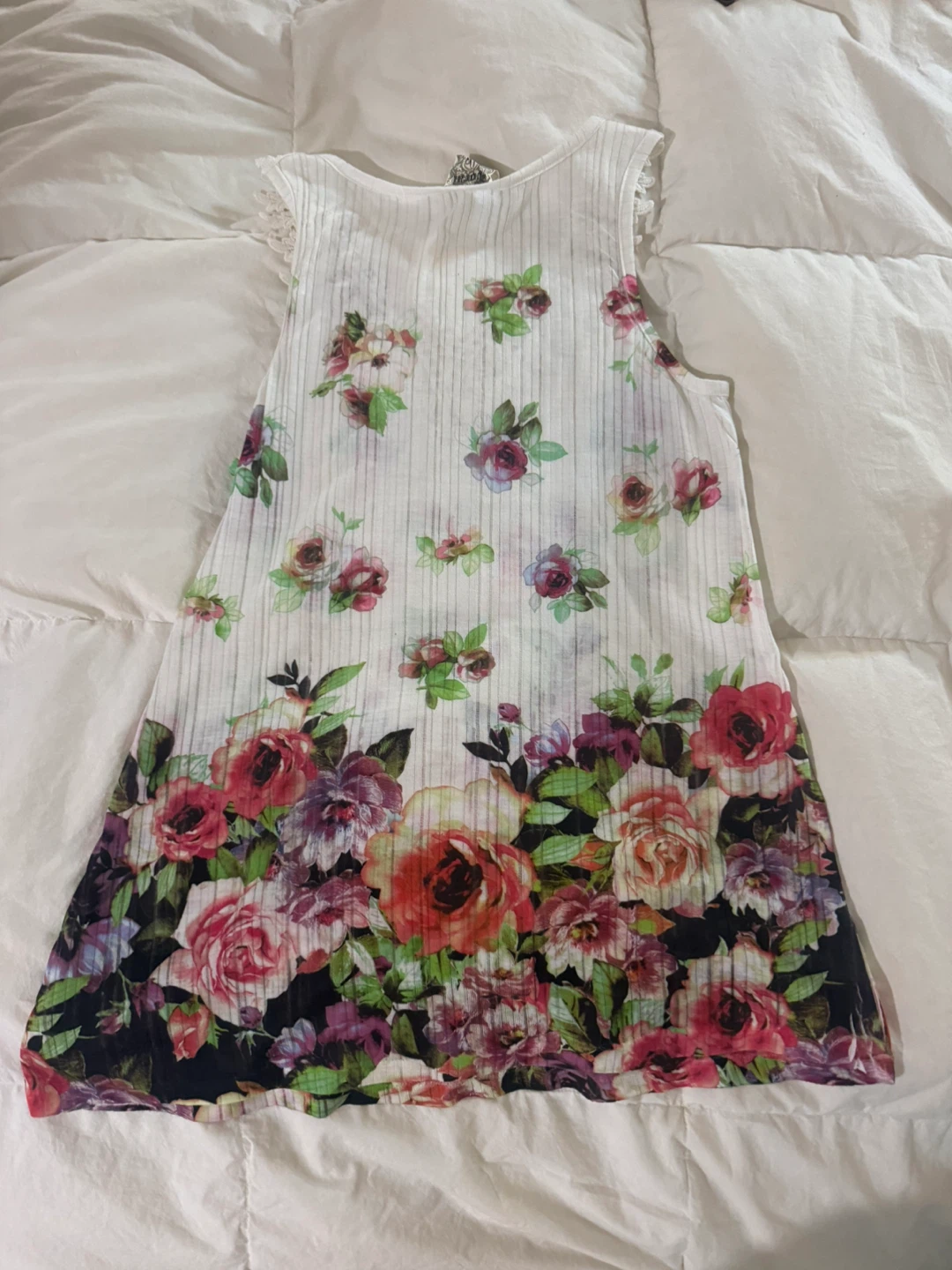 🏈Floral Sleeveless Lace Detail Tank