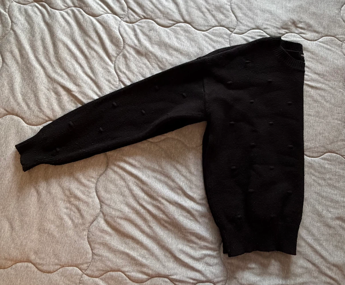 Kendall + Kylie Black Dot Sweater - photo 4