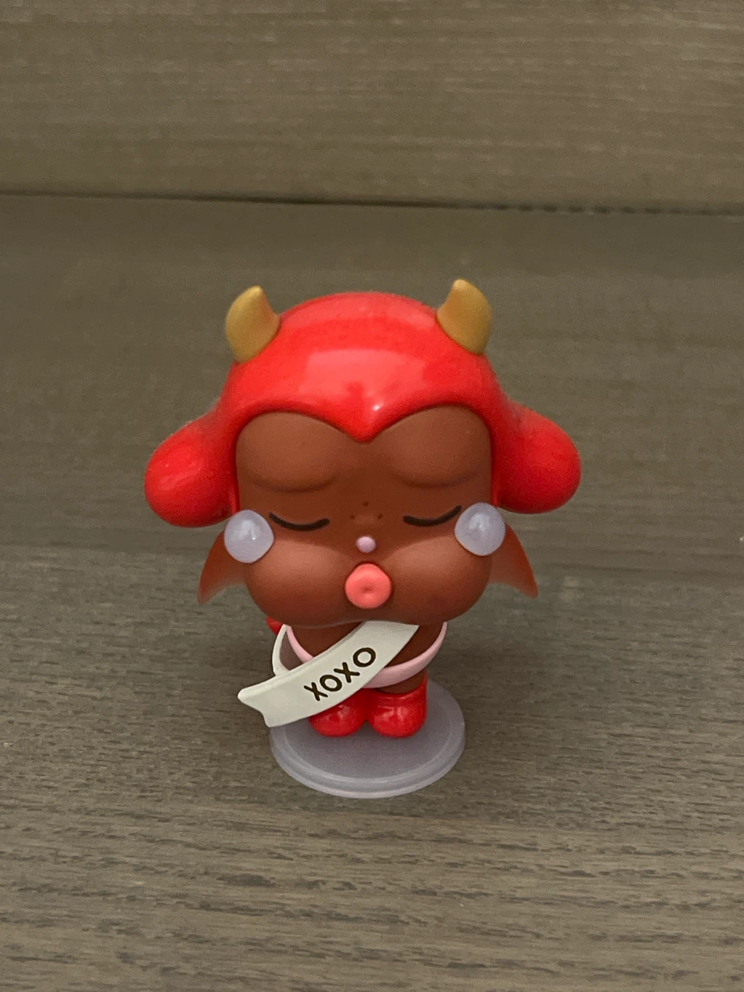 🏈 Pop Mart Crying baby Figure