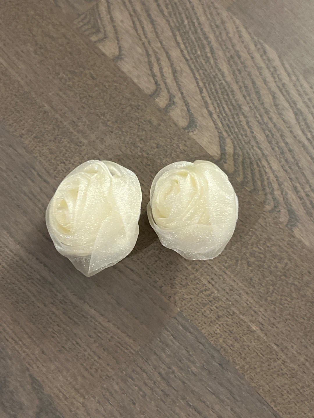 🏈Cream Rose Flower Stud Earrings