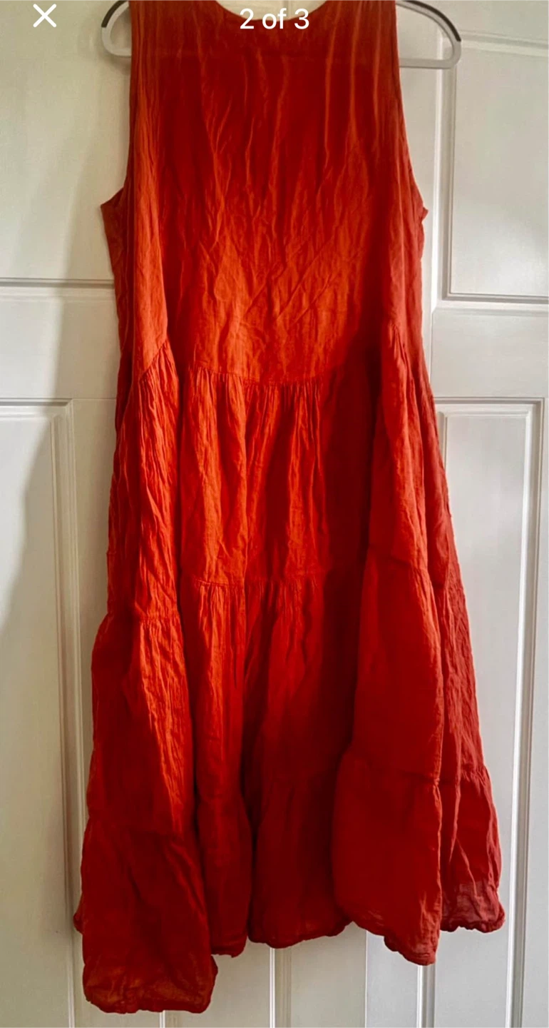 🏈Orange sleeveless tiered dress