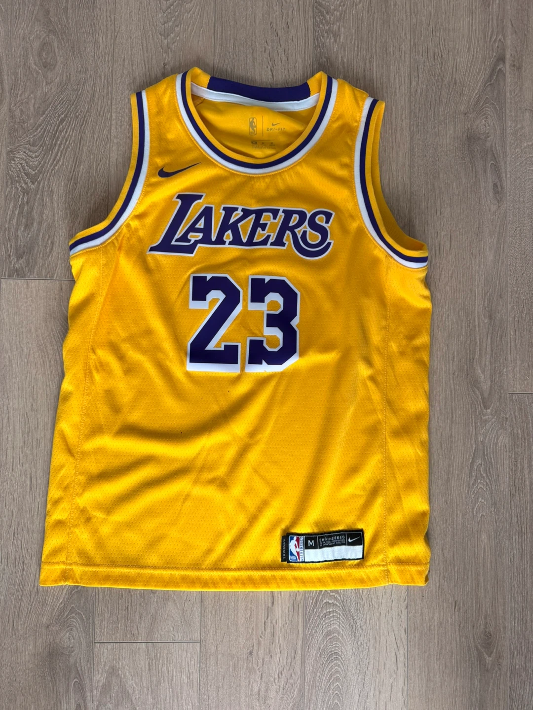 Nike Los Angeles Lakers LeBron James Jersey - photo 2