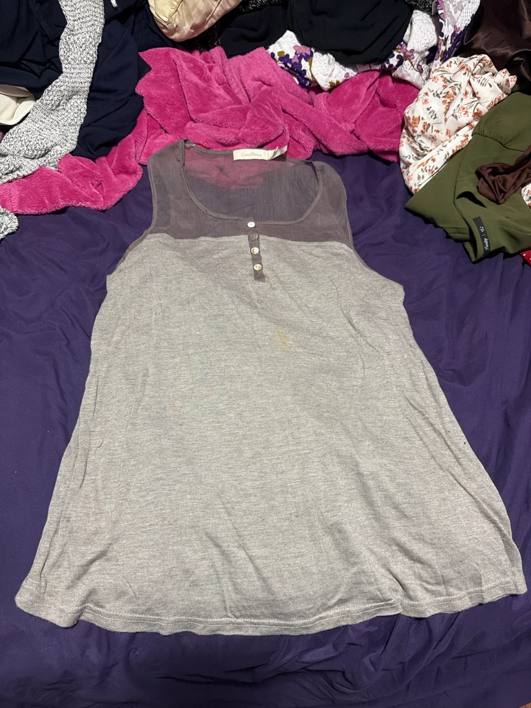 Grey tank top