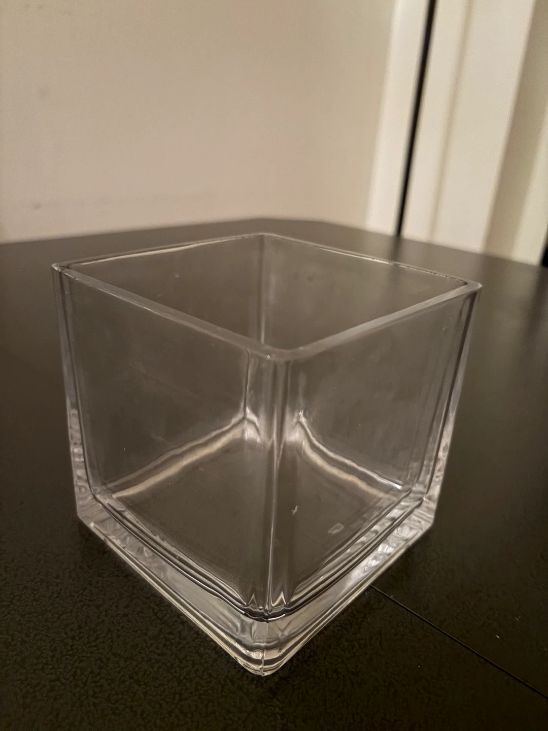 Clear glass cube vase 🏈