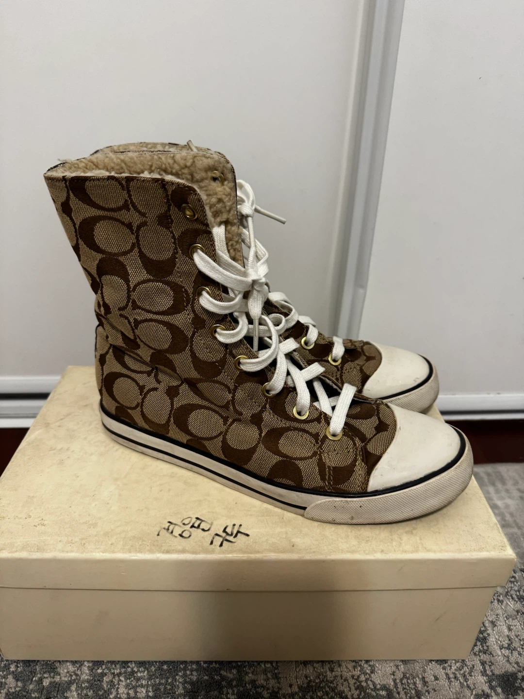Coach High-Top Sneakers Size 7 - photo 2