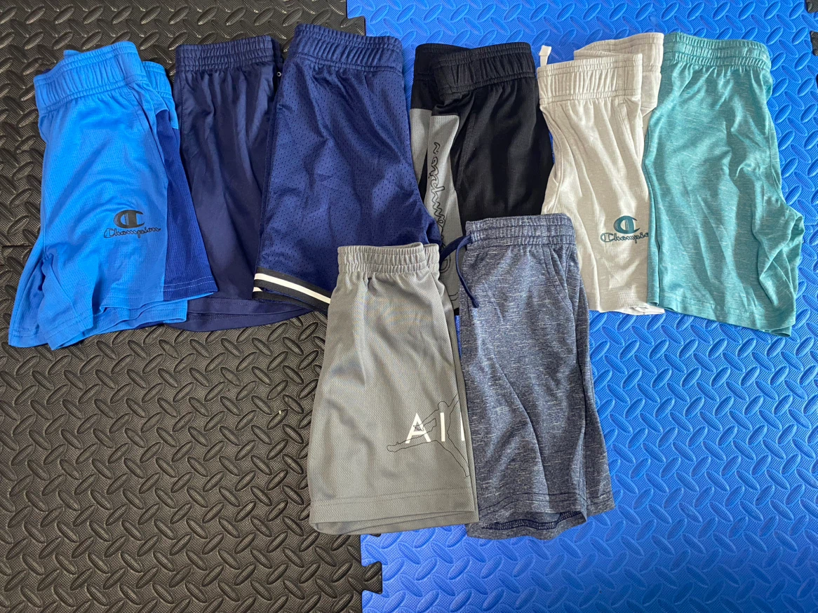Boys Athletic Shorts Bundle of 8 Size 5-6 🏈
