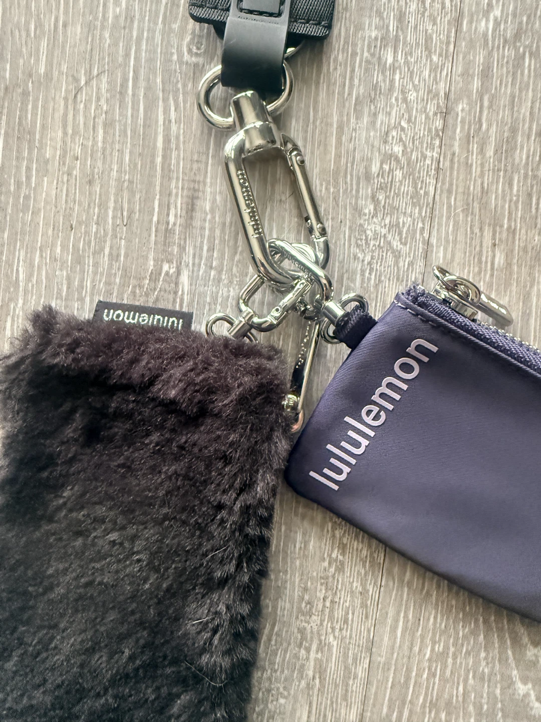 New Lululemon  Wristlet Keychain with Pouches 🏈 - photo 2